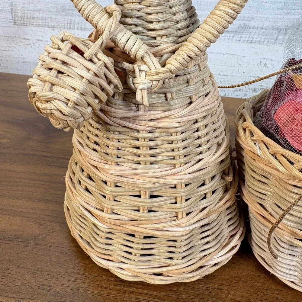 Vintage Hawaiian Hand Woven Wicker Rattan Doll with POTPOURRI Basket‎ 9